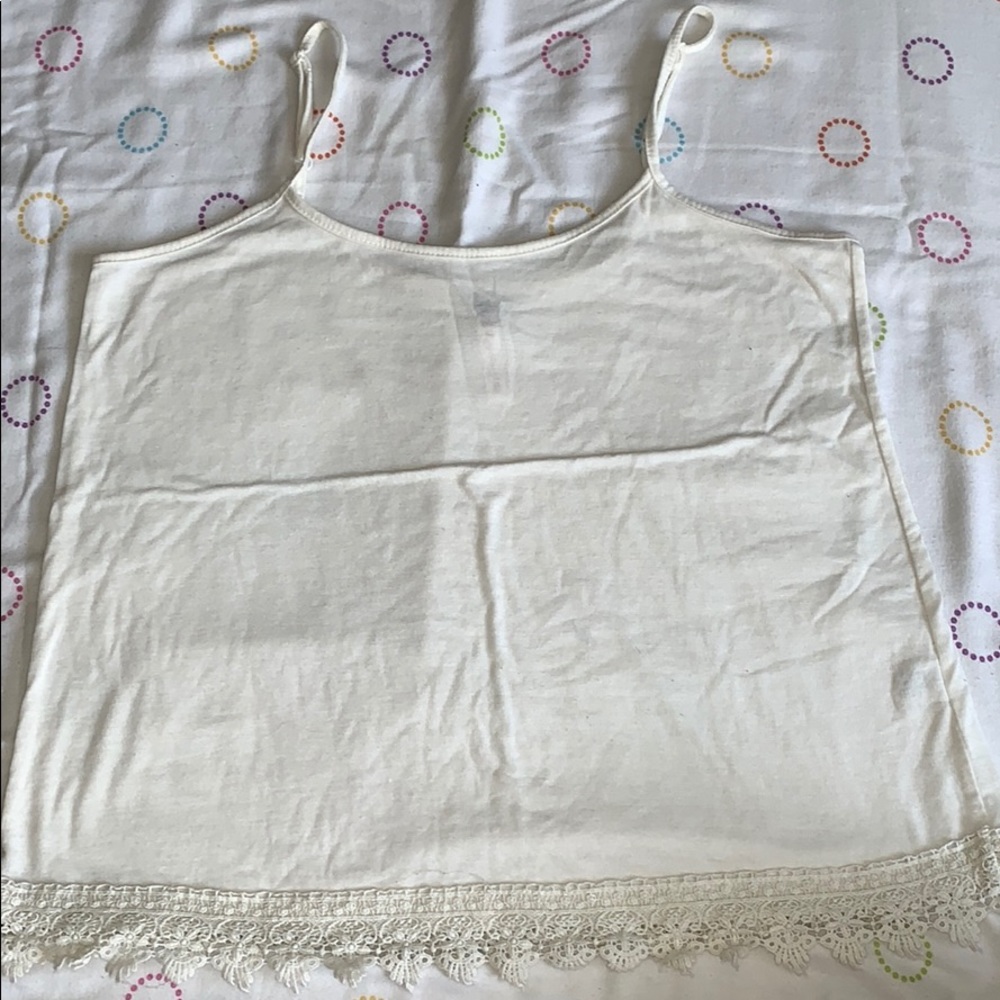 Dressy tank. Border bottom